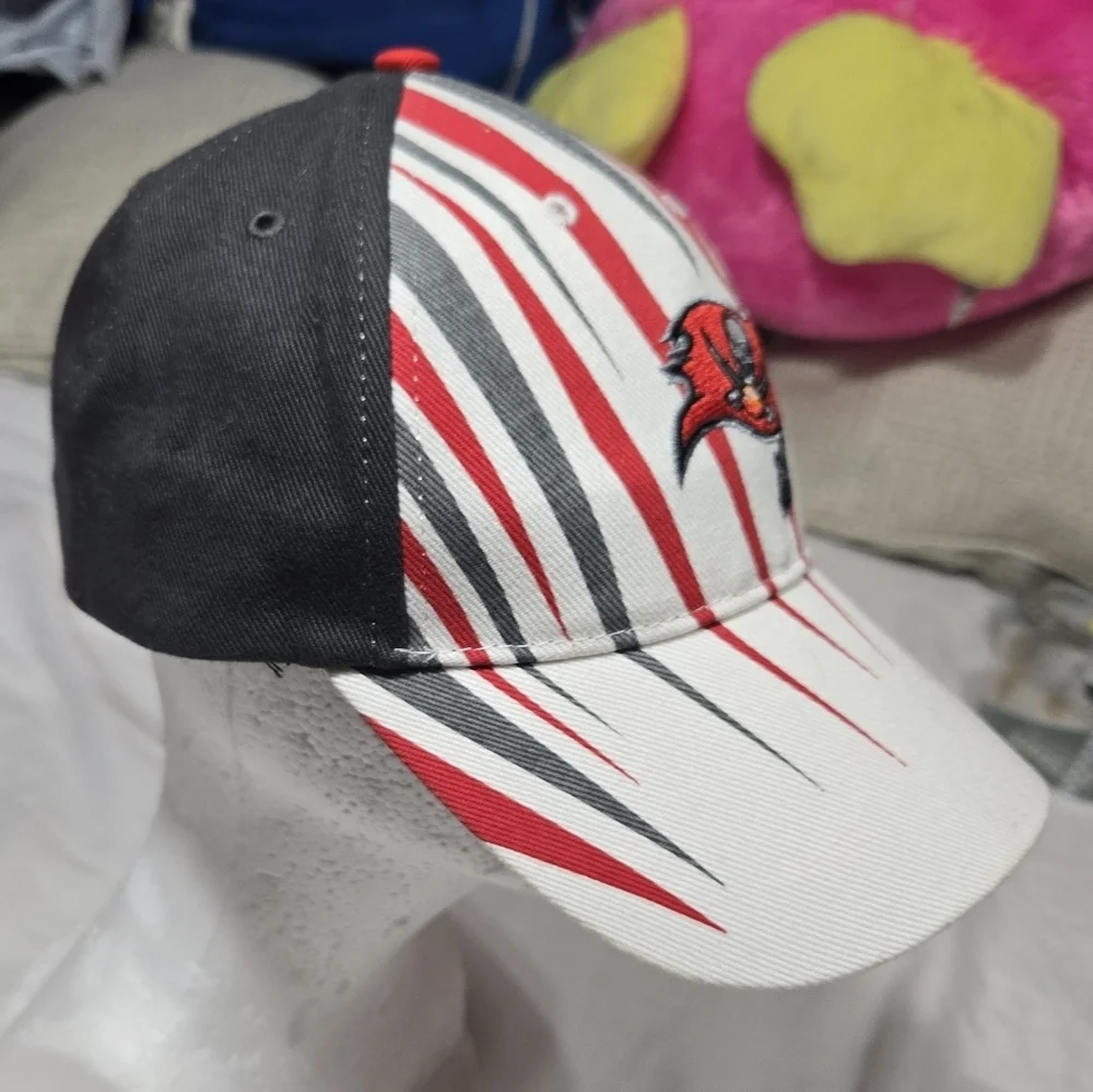 Youth Tampa Bay Buccaneers 47 Brand Velcro Hat Gray Red